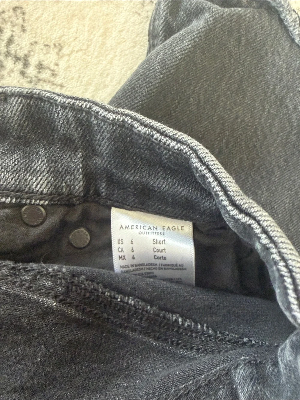 American Eagle Outfitters Black Distressed Relaxed Jeans for women